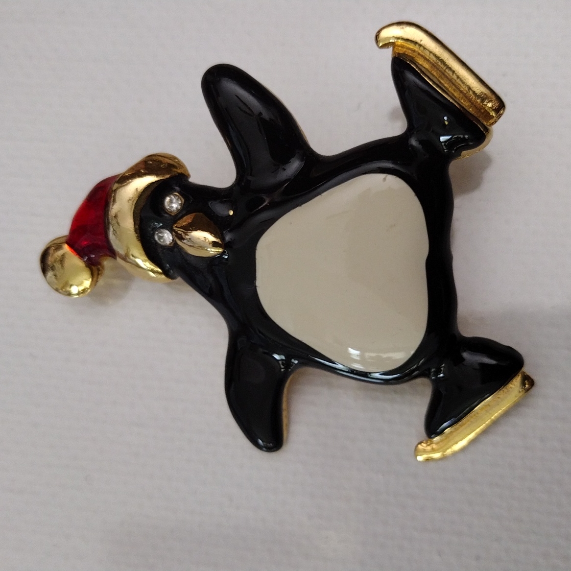 Lia Christmas Penguin Broach.